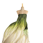 Cascata estampada em cetim verde - Ribes y Casals