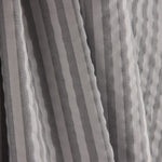 Seersucker às riscas cinza pérola - Ribes y Casals