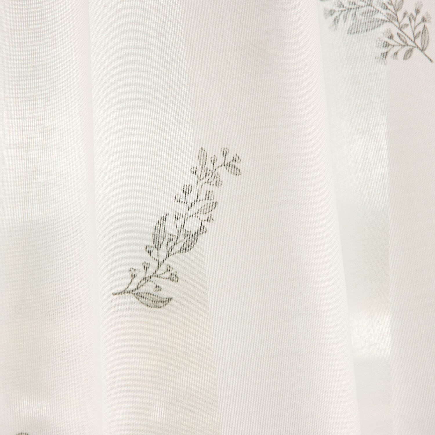 Cortina estampada com folhas - Ribes y Casals