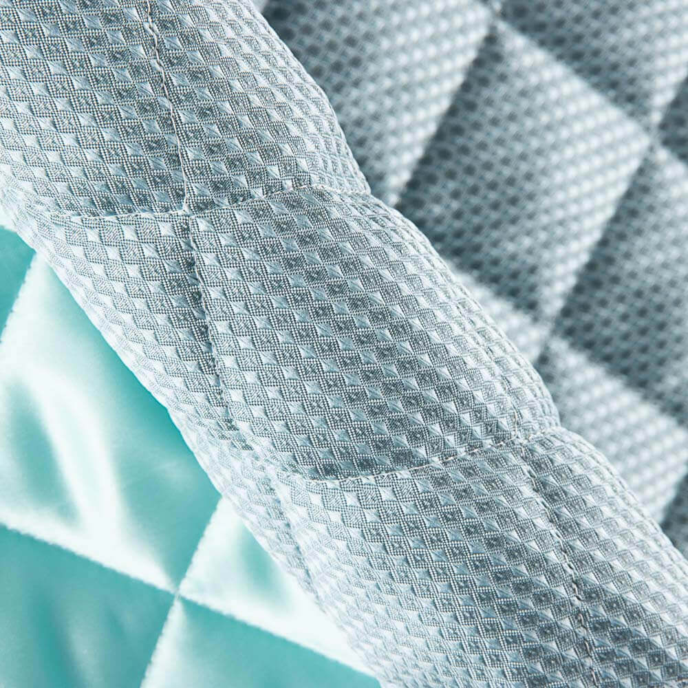 Acolchoado Jacquard Geométrico Verde Água - Ribes y Casals