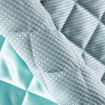 Acolchoado Jacquard Geométrico Verde Água - Ribes y Casals