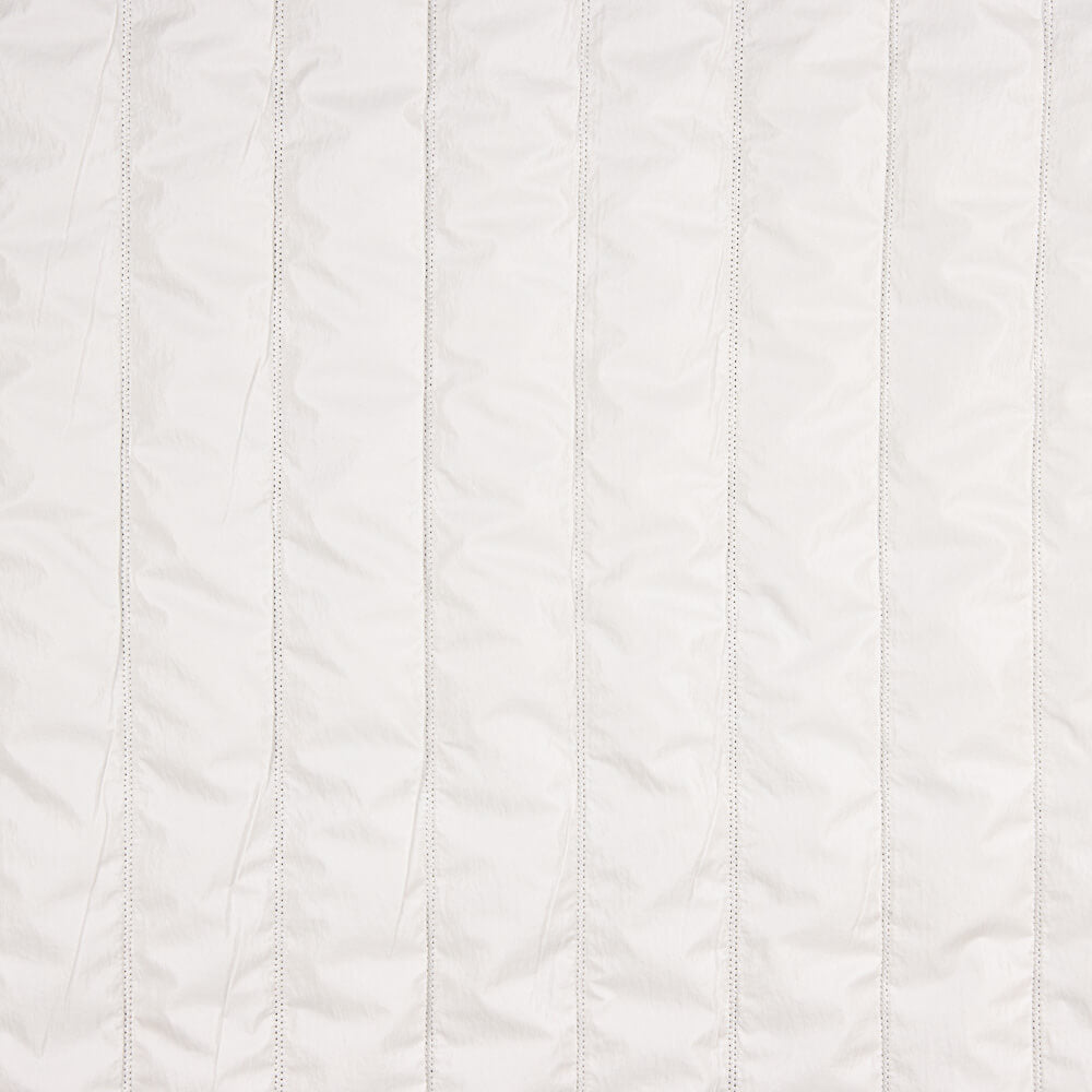 Acolchoado Metalizado Branco - Ribes y Casals