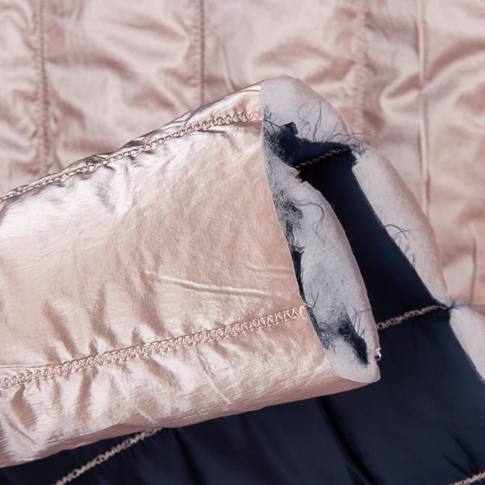 Acolchoado Metalizado Rosa - Ribes y Casals