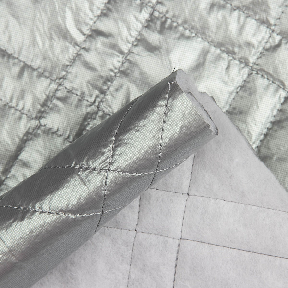 Acolchoado Water Repellent Prata - Ribes y Casals