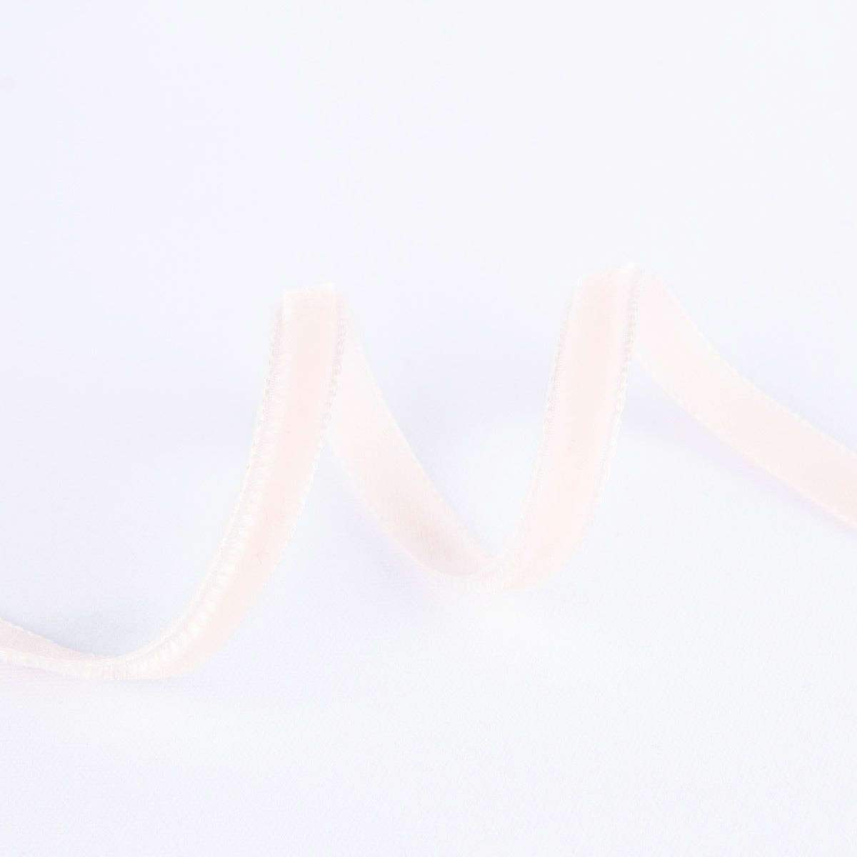 Fita de veludo Rosa Pálido 7mm - Ribes y Casals