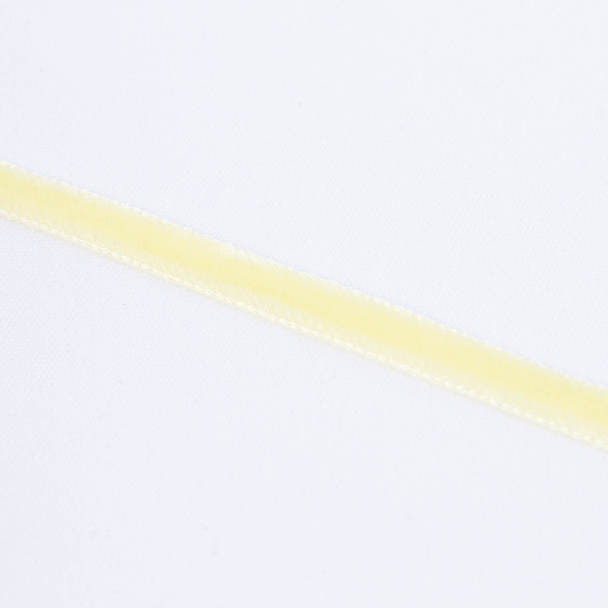 Fita de Veludo Amarelo 7mm - Ribes y Casals