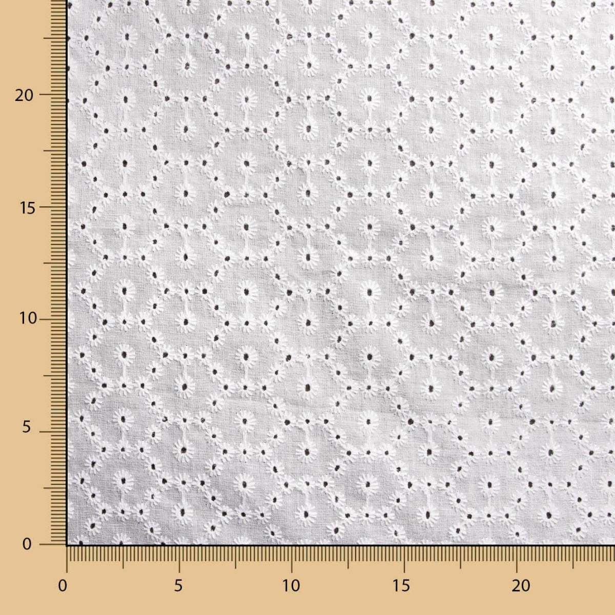 Bordado Suíço Amelie - Ribes y Casals