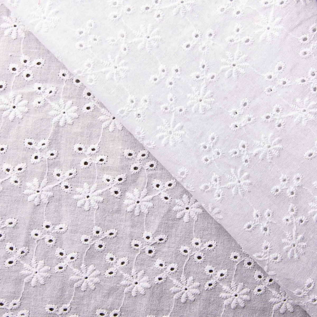 Bordado Suíço Malta - Ribes y Casals