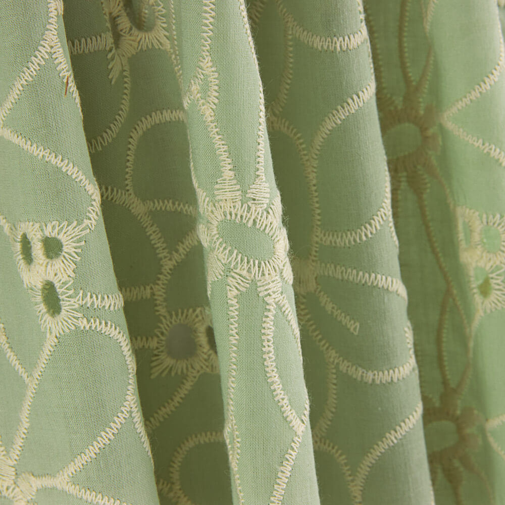 Bordado Suíço Margarida Verde - Ribes y Casals