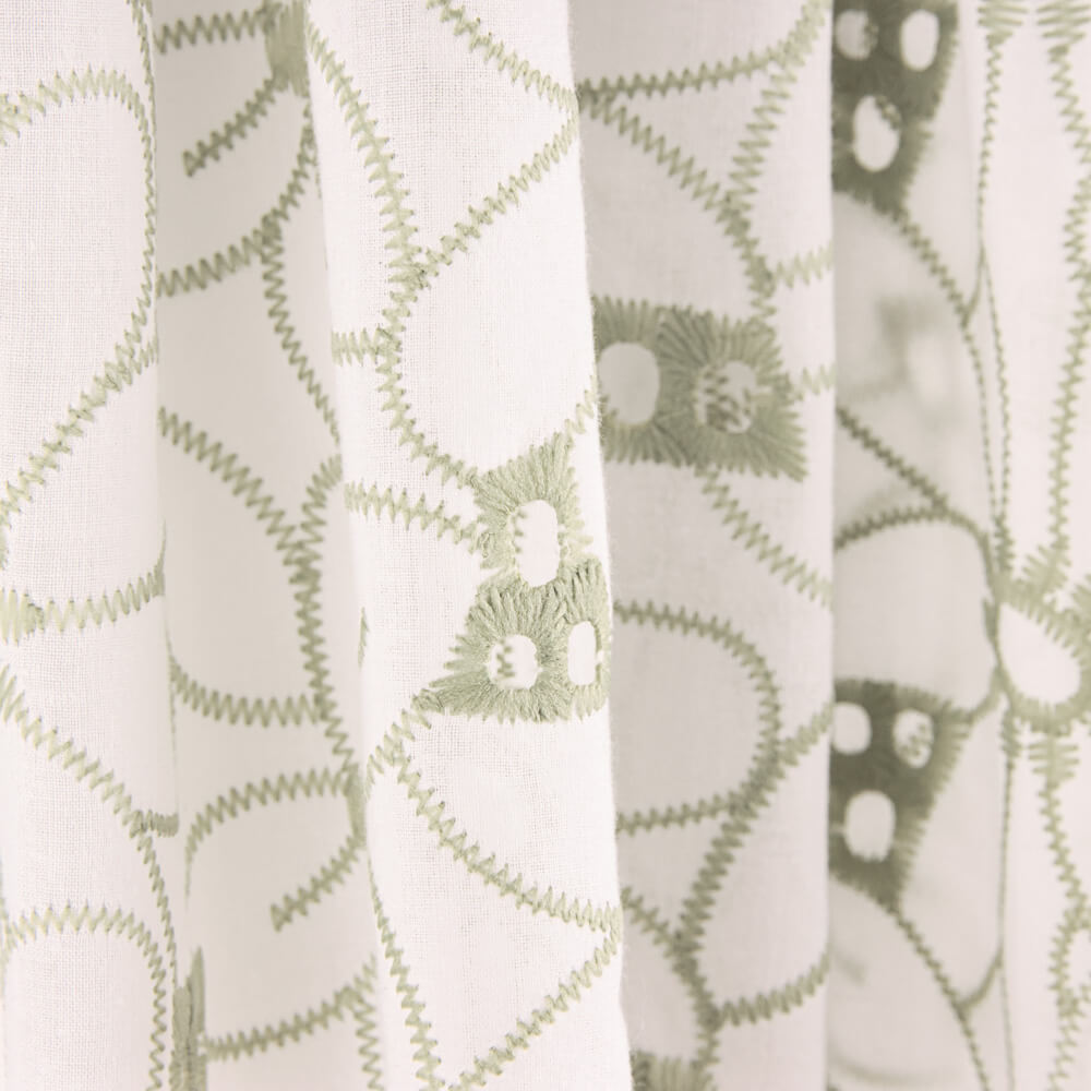 Bordado Suíço Margarida Margem Verde - Ribes y Casals