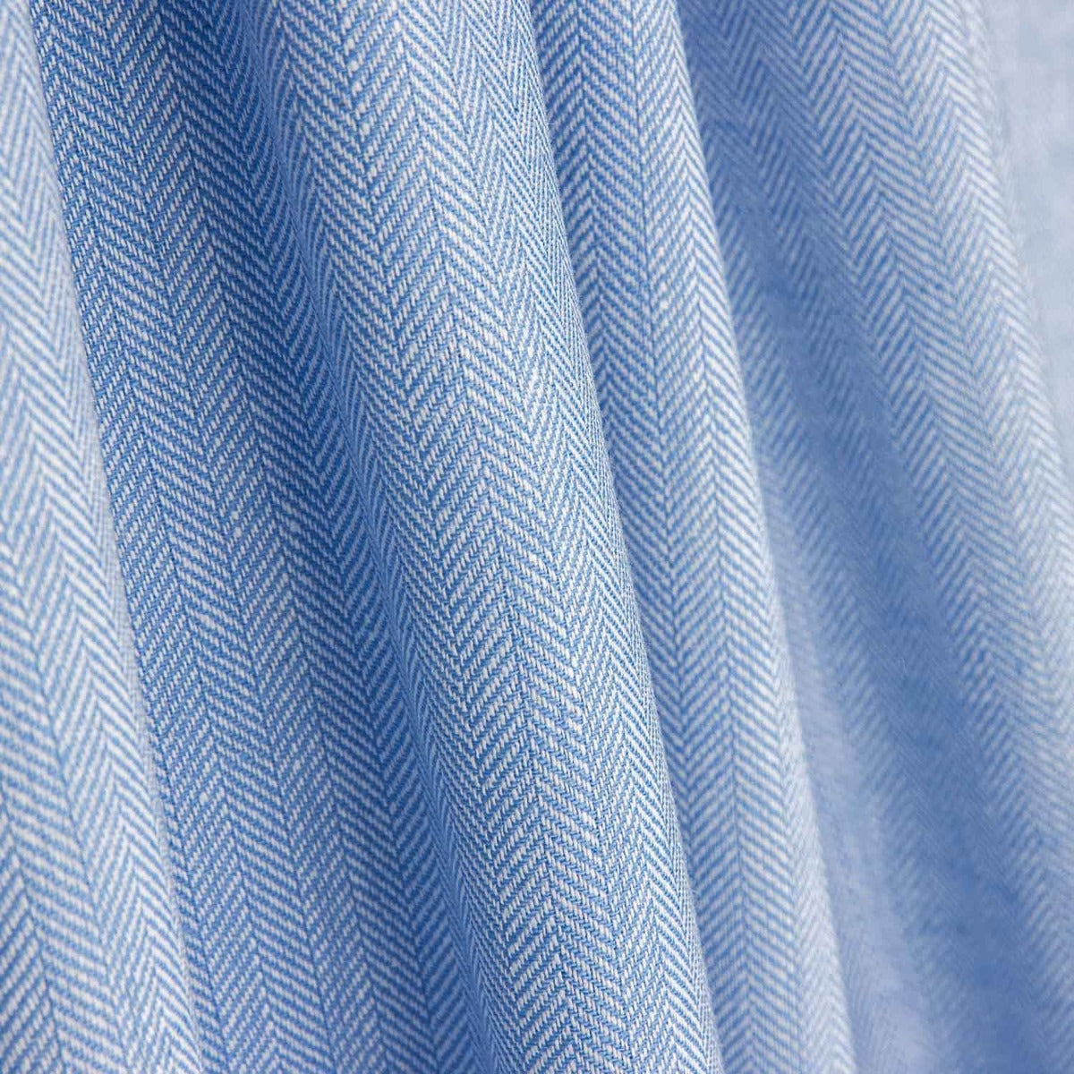 Chambray Algodão-Linho Espinha de Peixe Azul Claro - Ribes y Casals