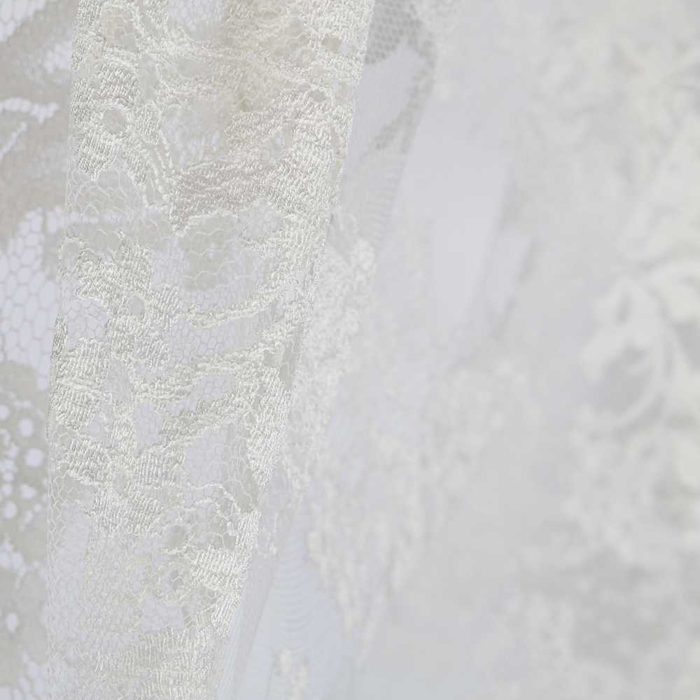 Renda Chantilly Ramo de Flor Cru - Ribes y Casals