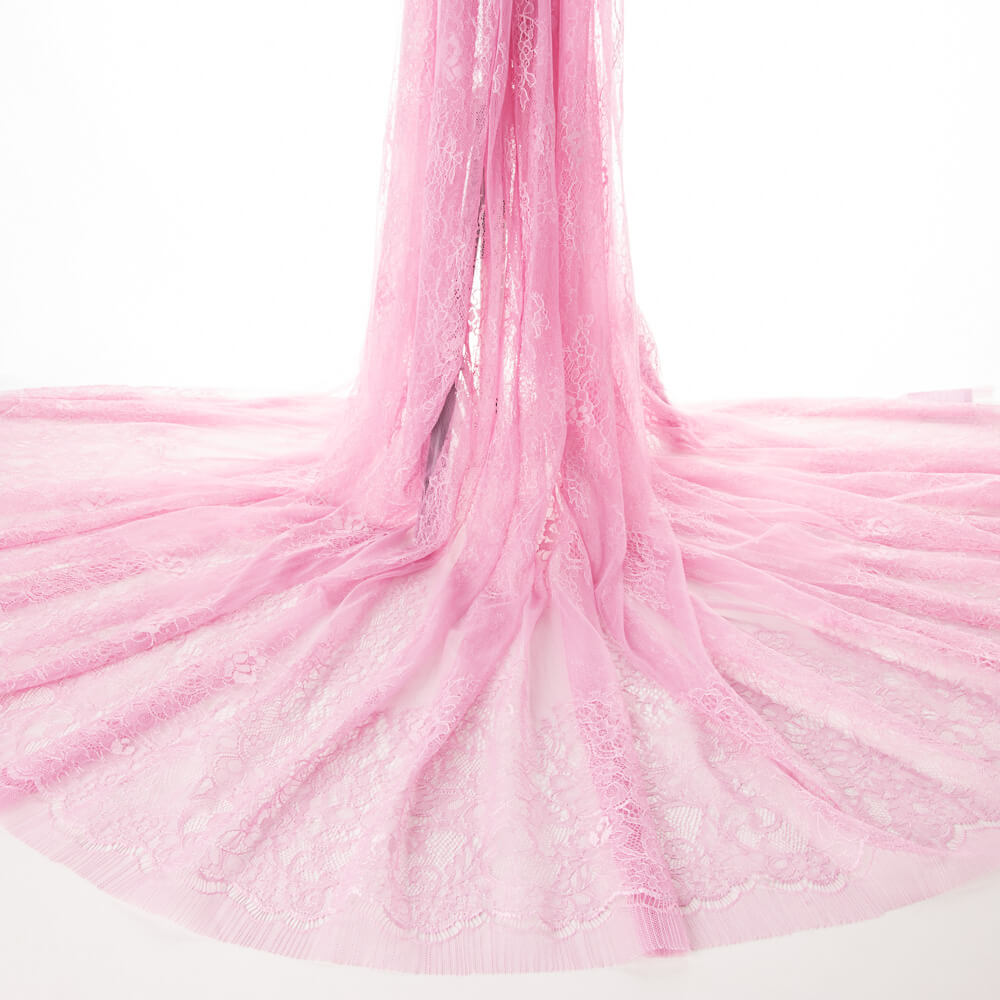 Renda Chantilly Rosa - Ribes y Casals