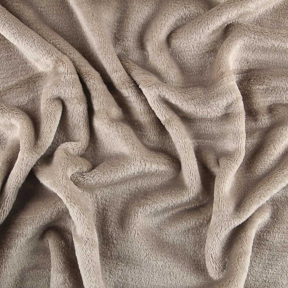 Minky Castanho - Ribes y Casals