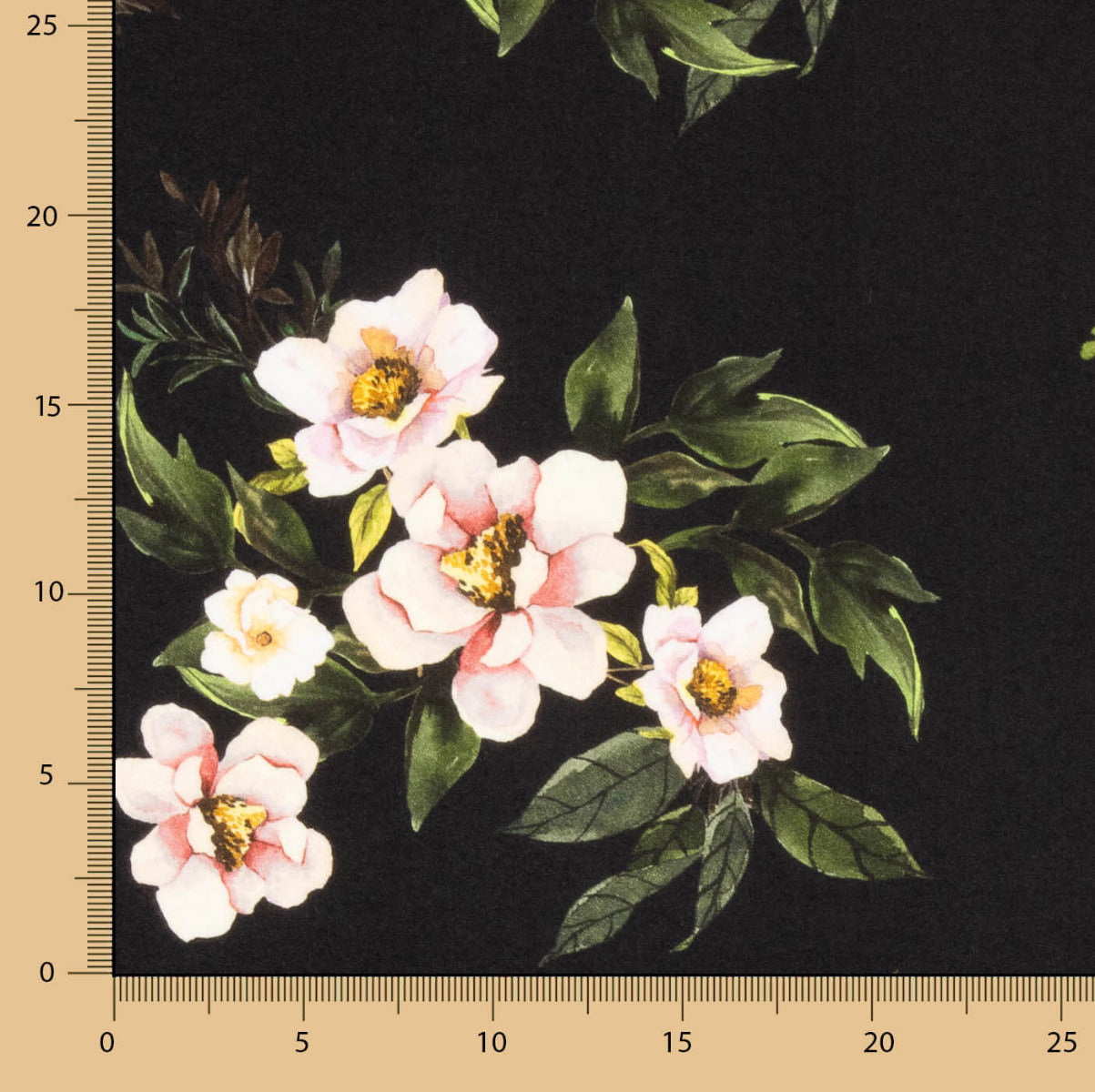 Crepe Viscose Floral Preto - Ribes y Casals