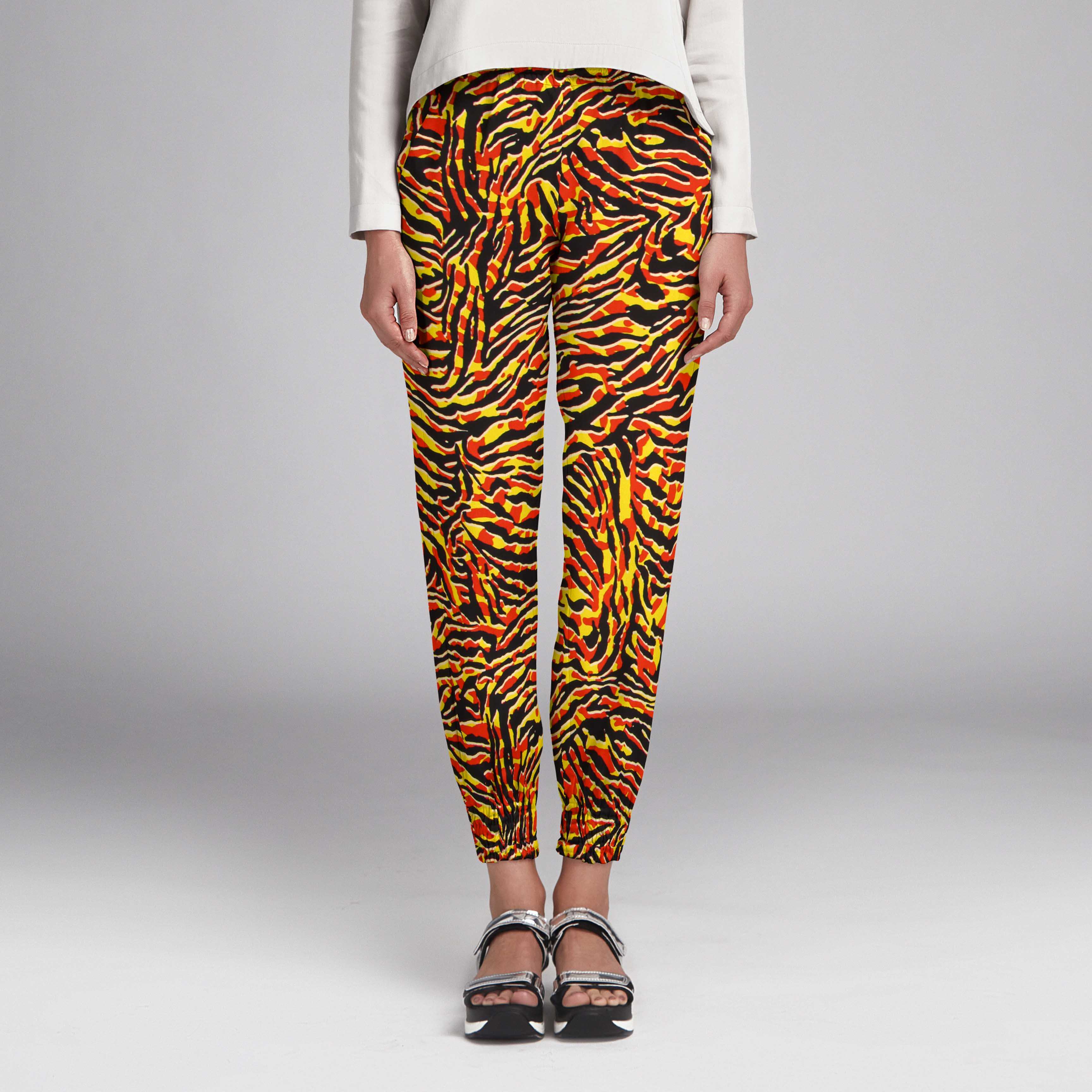 Tecido Crepe Animal Amarelo - Ribes y Casals