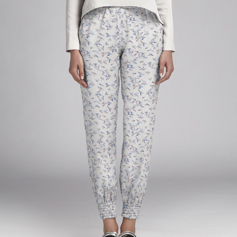 Crepe Marrocain Bouqet Preta - Ribes y Casals