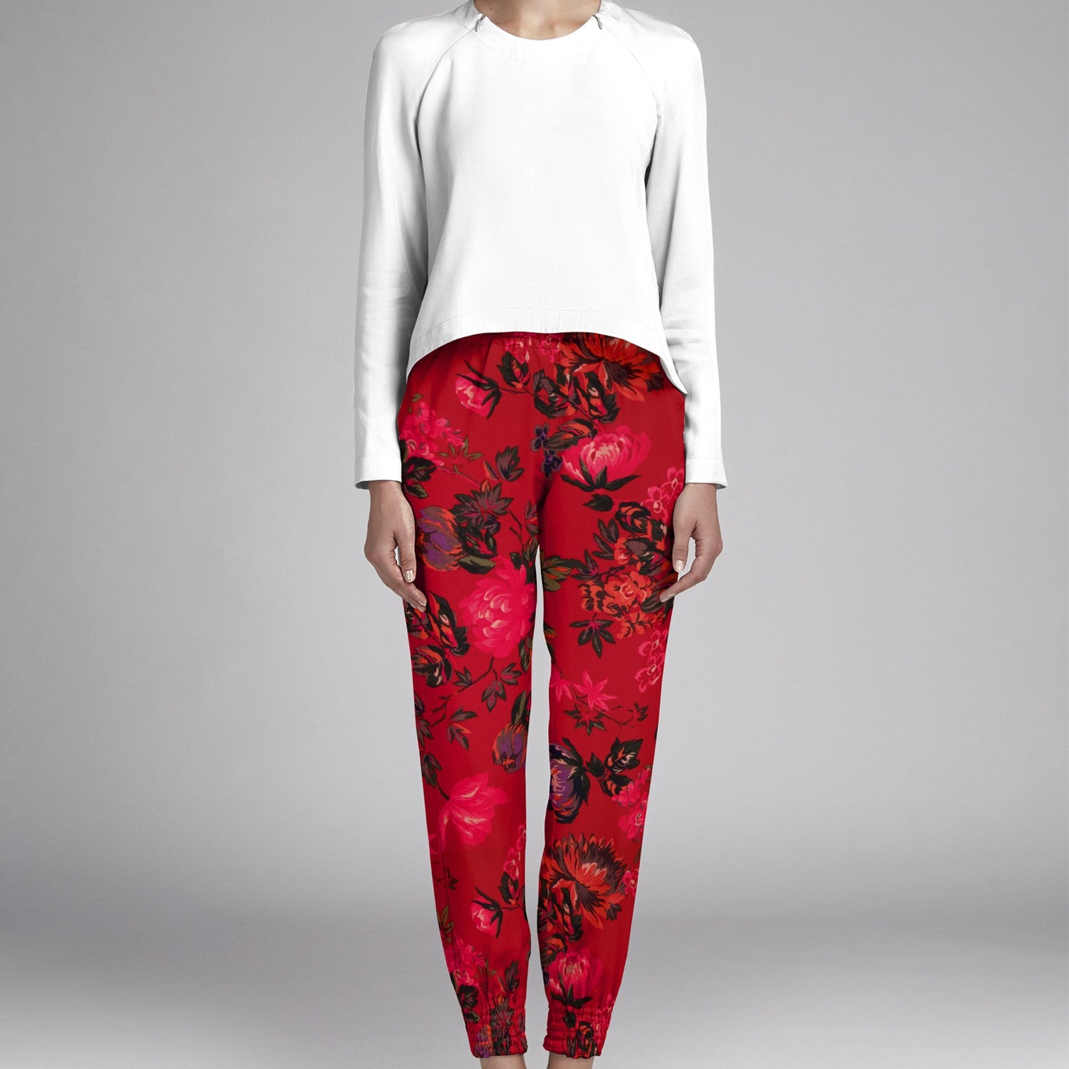 Crepe Satin Flores vermelhas - Ribes y Casals