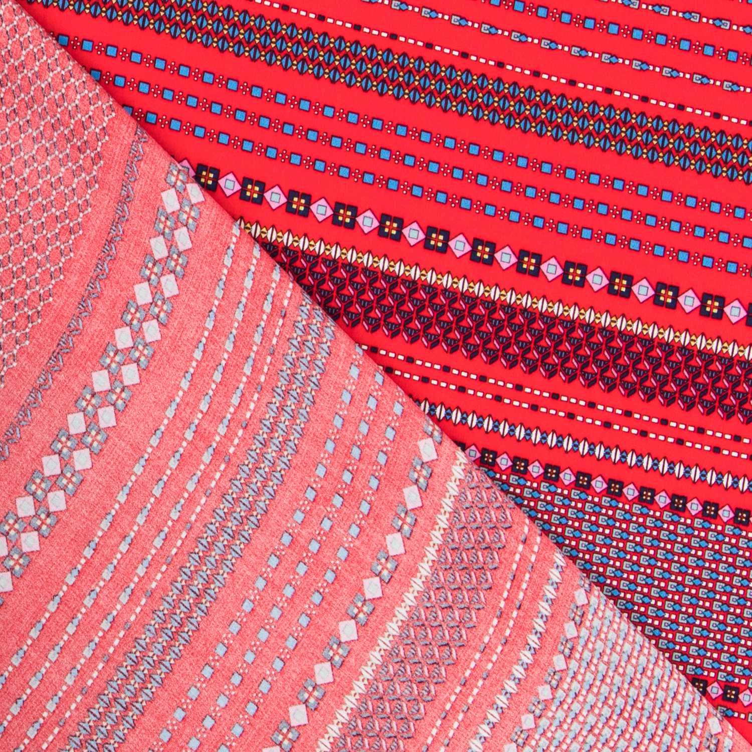 Panqueca De Cetim Cenefas Coral - Ribes y Casals