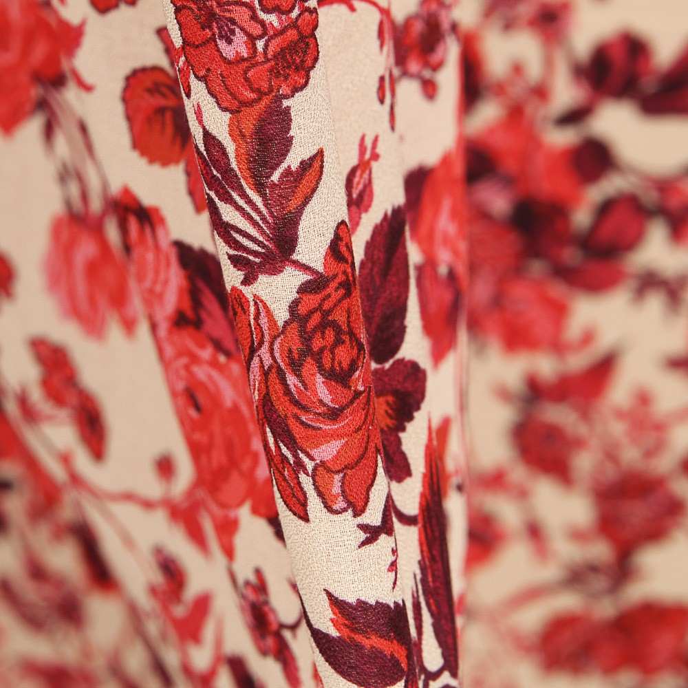 Crepe Viscose Floral Encarnado - Ribes y Casals