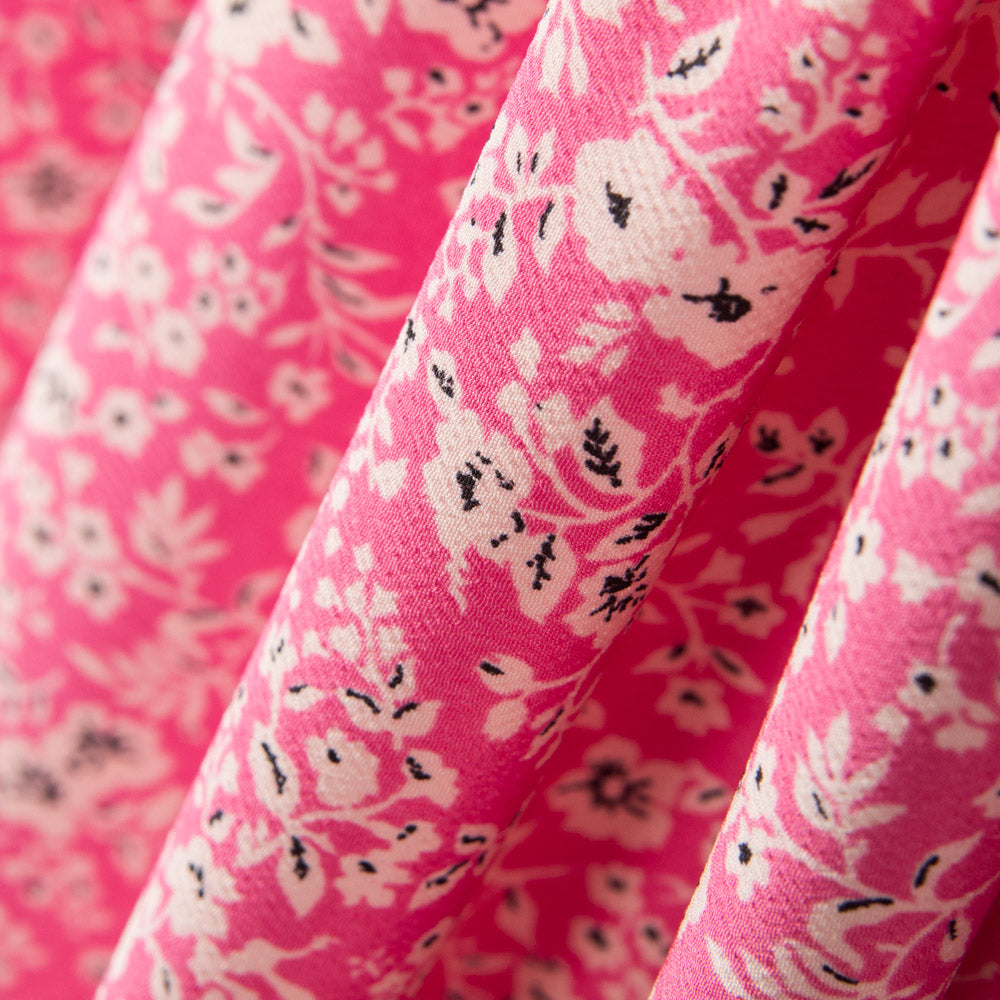 Crepe Floral Fondo Rosa - Ribes y Casals