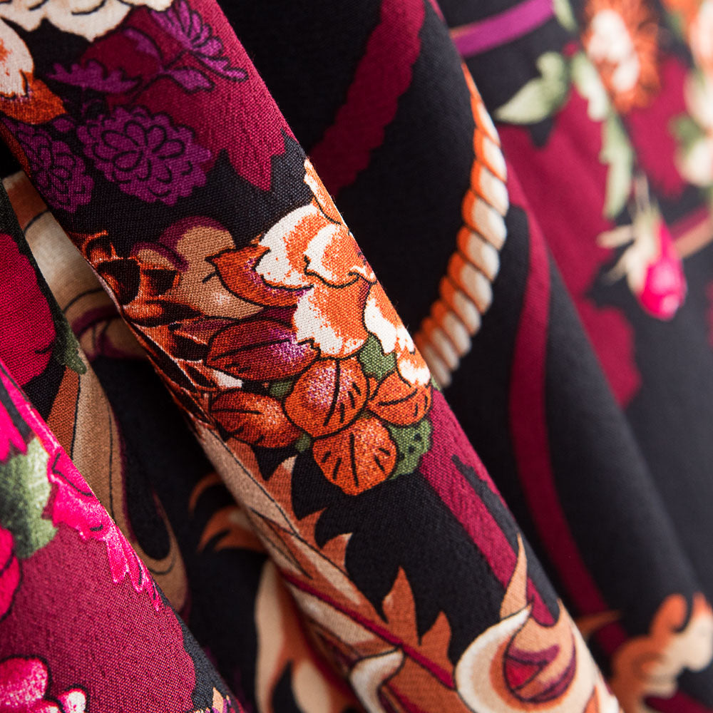 Crepe Viscose Fúcsia Floral Dragão - Ribes y Casals