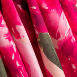 Tecido Fama Stretch Flor Pinceladas Fúcsia - Ribes y Casals