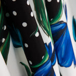 Gabardina Stretch Tulipas Azuis Bolinhas - Ribes y Casals