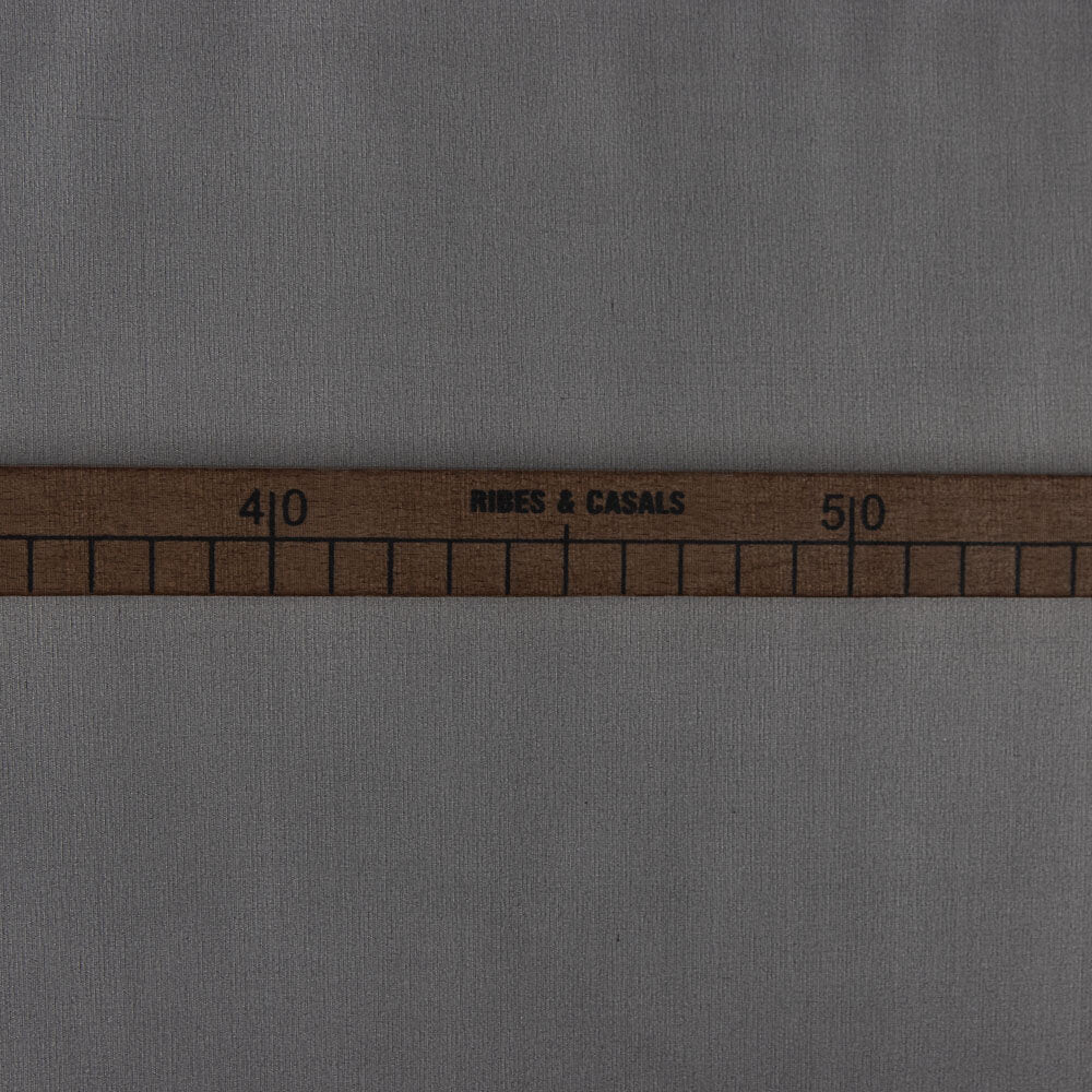 Georgette Seda Preto - Ribes y Casals