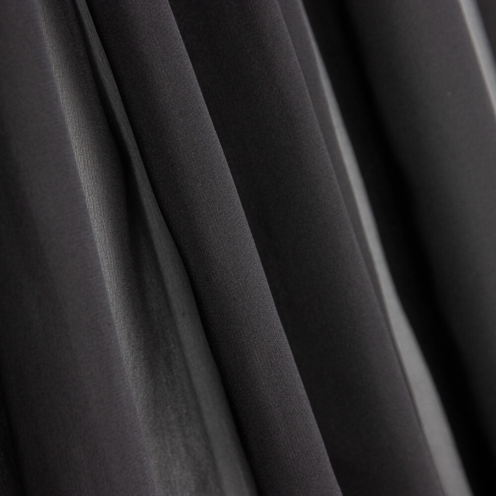 Georgette Seda Preto - Ribes y Casals