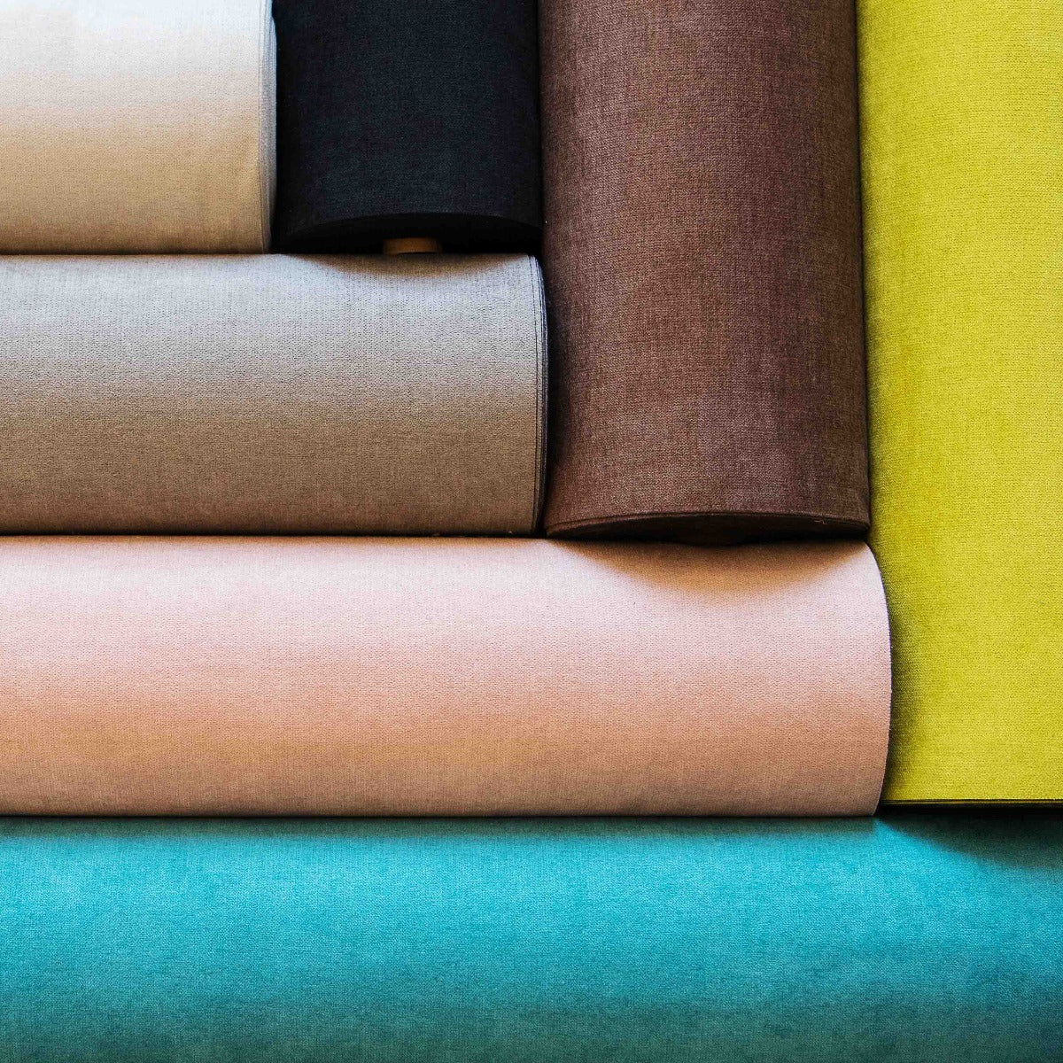 Estofamento Ninho Cinzento - Ribes y Casals