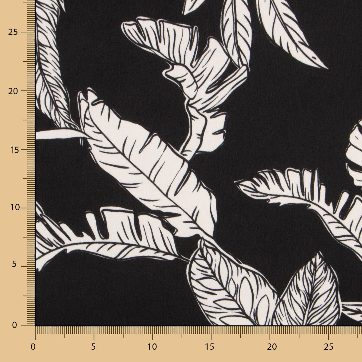 Crepe Cetim Tropic Preto - Ribes y Casals