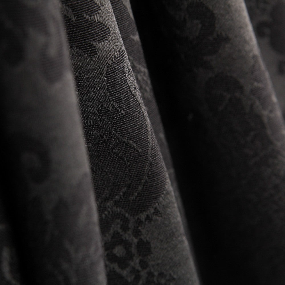 Jacquard Damasco Mate Preta - Ribes y Casals