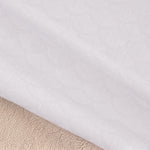 Jacquard Piqué Escamas Branco - Ribes y Casals