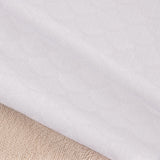 Jacquard Piqué Escamas Branco - Ribes y Casals