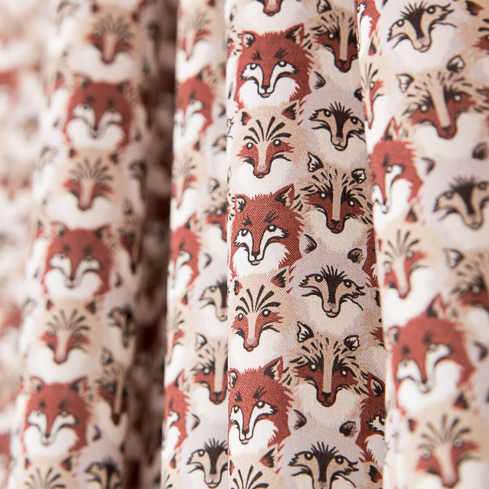 Liberty Fabrics Tana Lawn® Wolf Pack - Ribes y Casals
