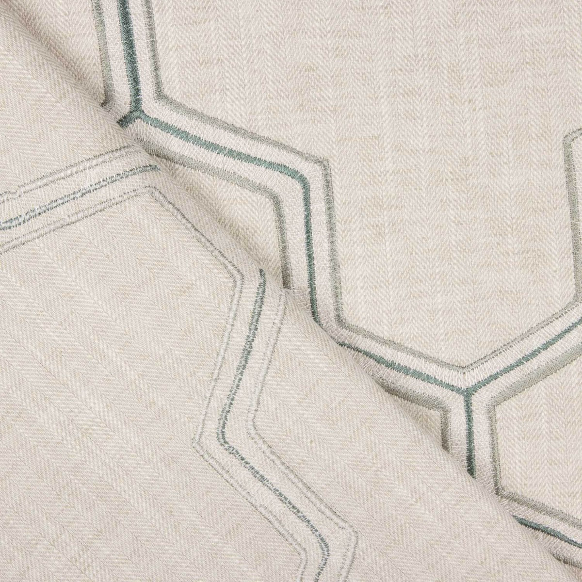 Linho Rústico Grosso Cinza Claro Bordado Hexa - Ribes y Casals