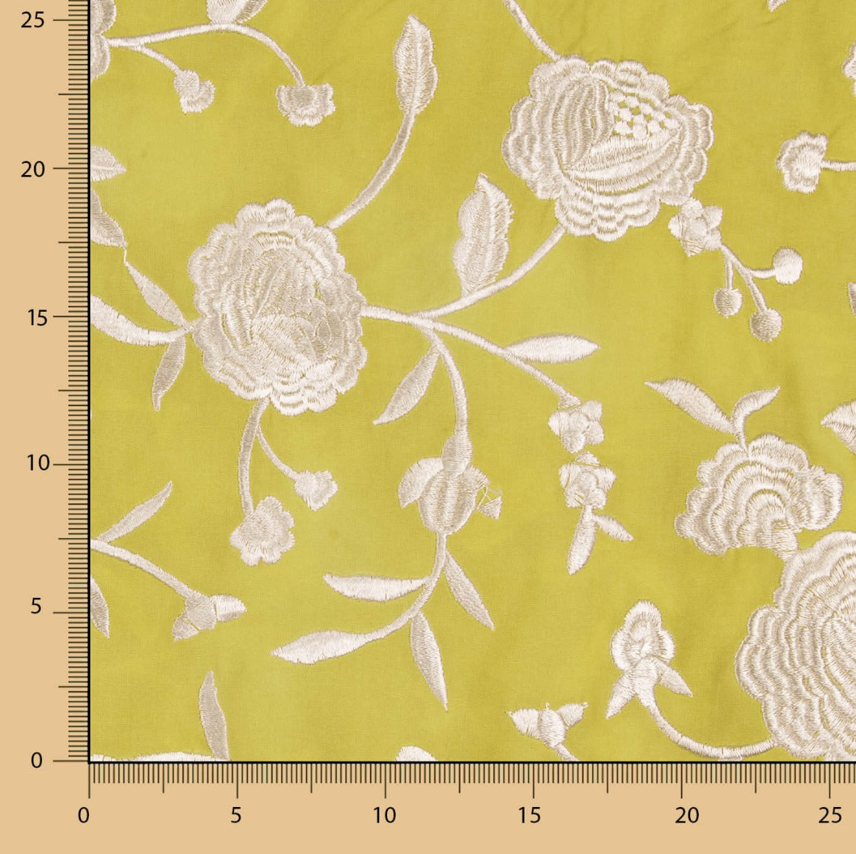 Xale Bordado Cru Tencel Albero - Ribes y Casals