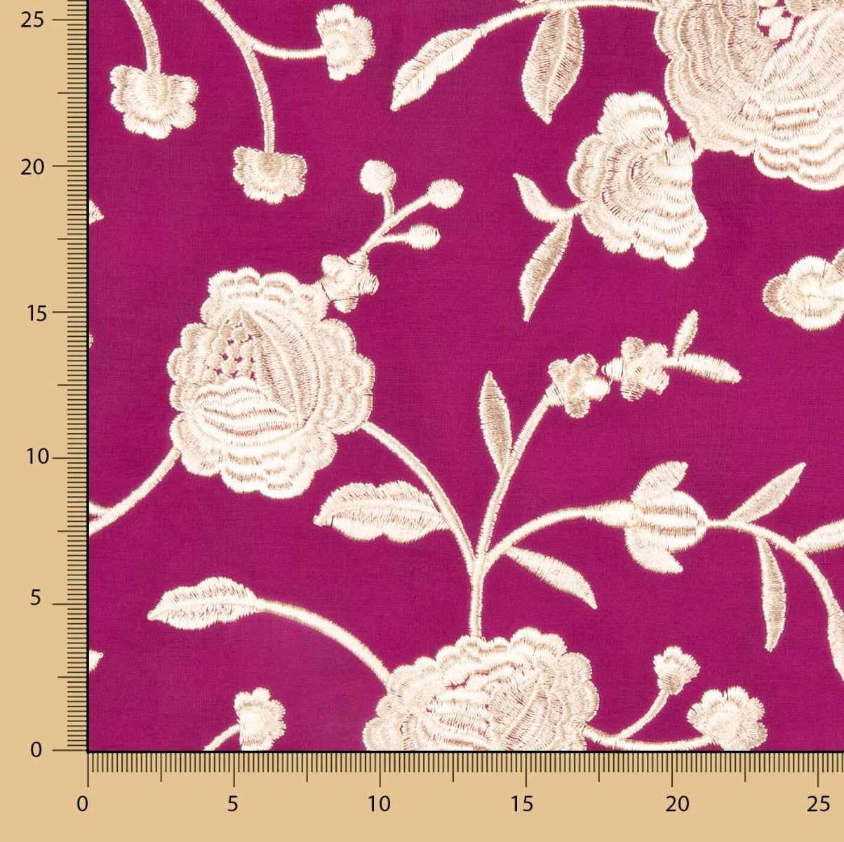 Xale Bordado Cru Tencel Morango - Ribes y Casals