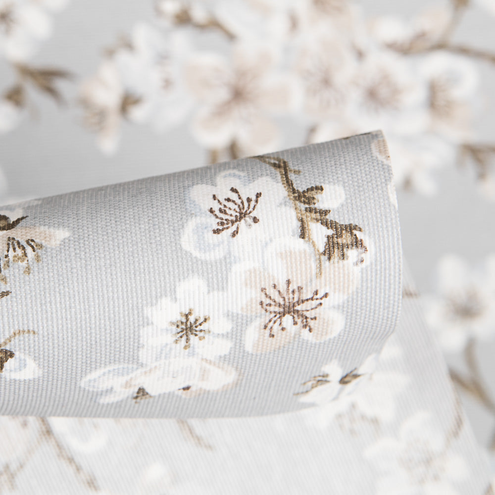 Toalha de Mesa Anti Manchas Flor Japão Cinza - Ribes y Casals