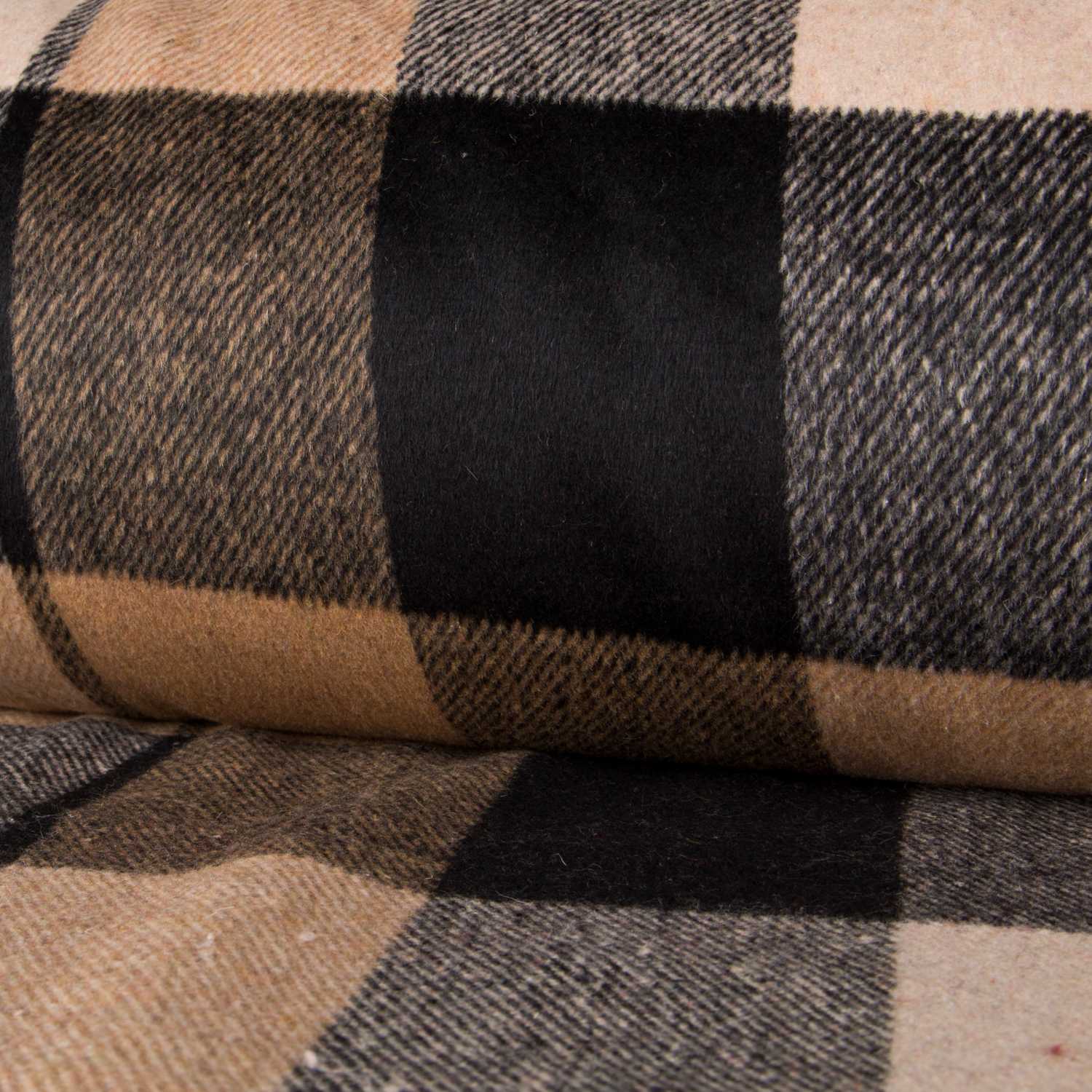 Mouflon Escoces Bege Preto - Ribes y Casals