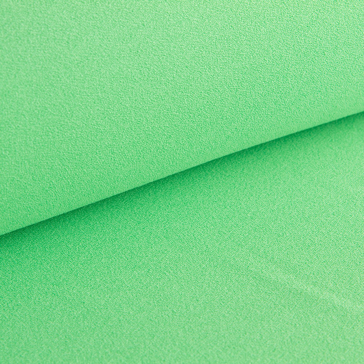 Tecido New Crepe Acetinado Vermelho - Ribes y Casals