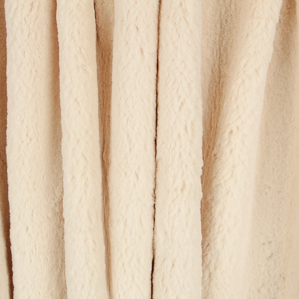 Pelo Curto Suave Off White - Ribes y Casals