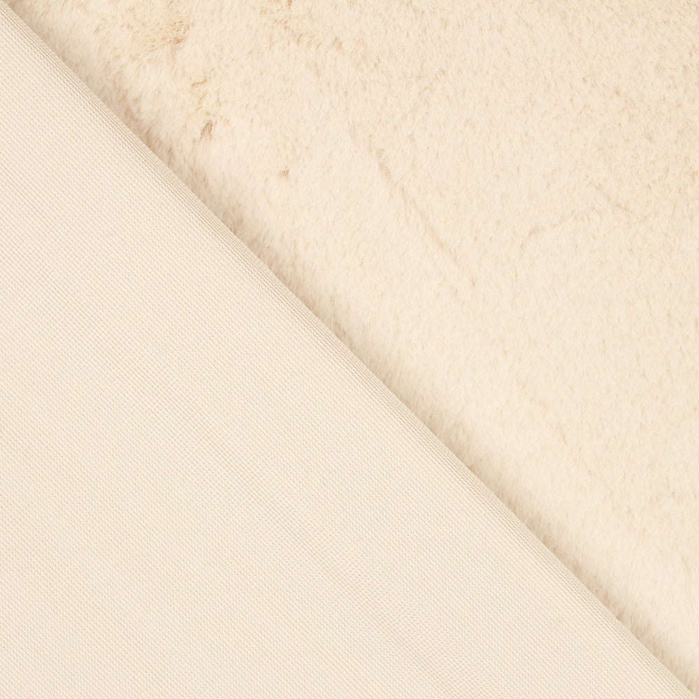 Pelo Curto Suave Off White - Ribes y Casals