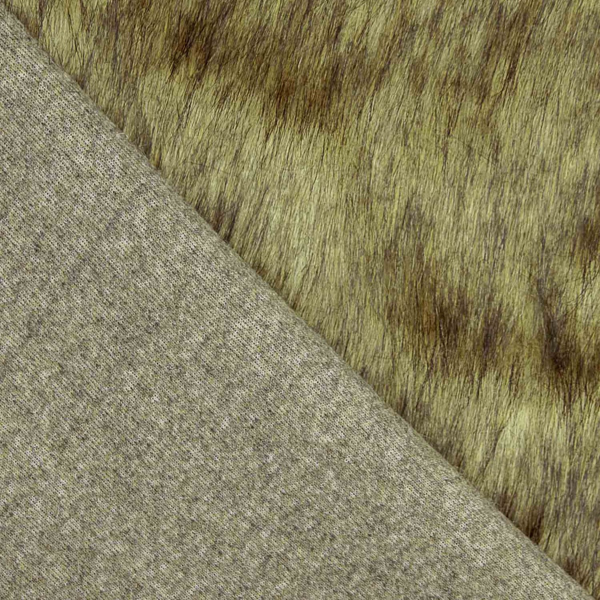 Pelo Longo Lobo - Ribes y Casals