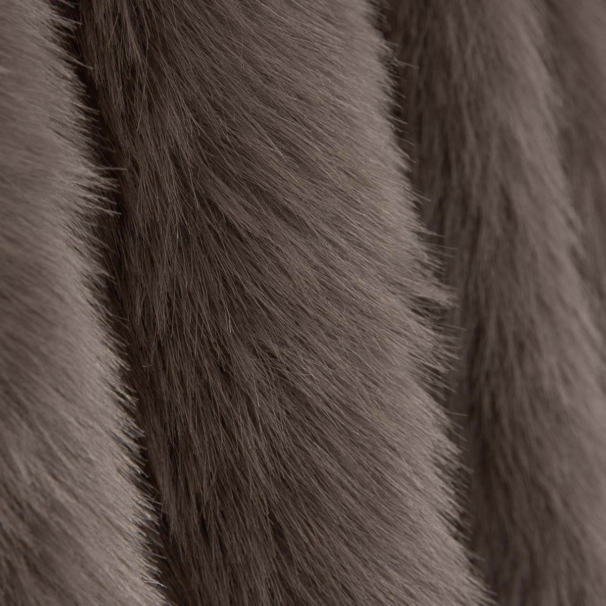 Pelo Sugar Gris Oscuro - Ribes y Casals