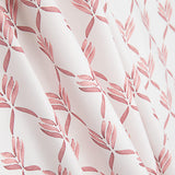 Percal estampado com folhas geométricas em coral - Ribes y Casals