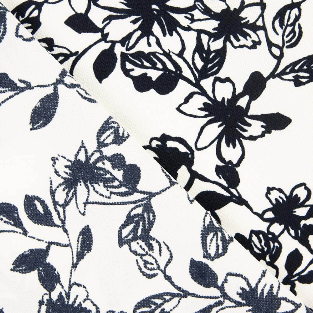 Piqué Poliéster Flores Preto - Ribes y Casals