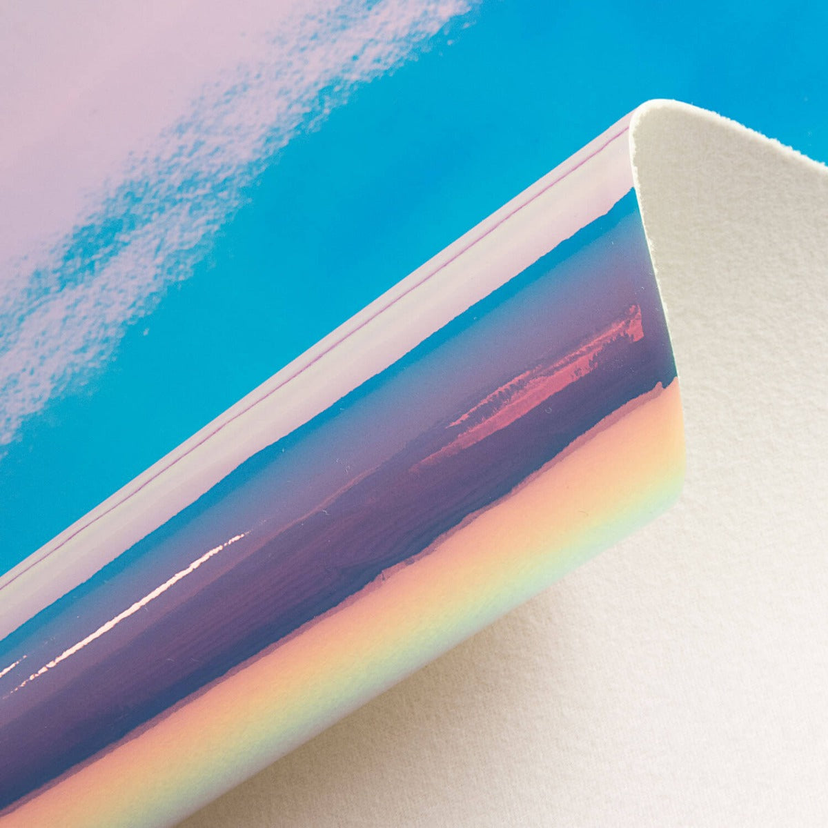 Couro Sintético Laminado Efeito Espelhado Nácar Holográfico - Ribes y Casals