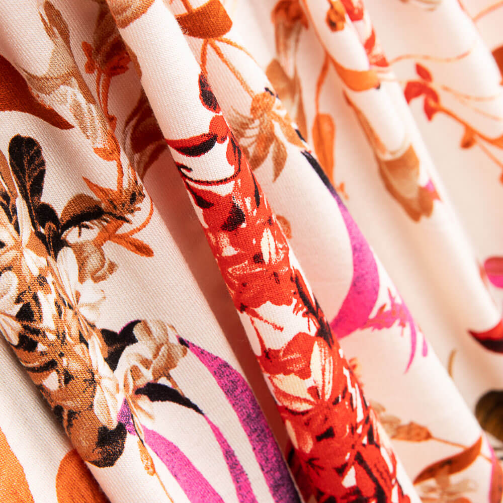 Malha Viscose Floral Coral - Ribes y Casals